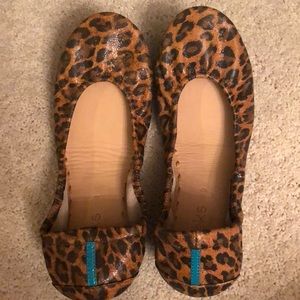 Leopard Tieks brand new size 9